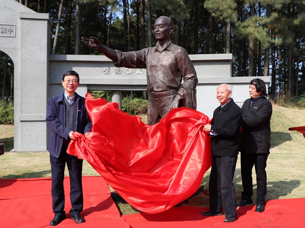 本网讯(文/黄高璐 何诗恬 图/钟玉洁吴兆海实习记者/范际川 罗中彤